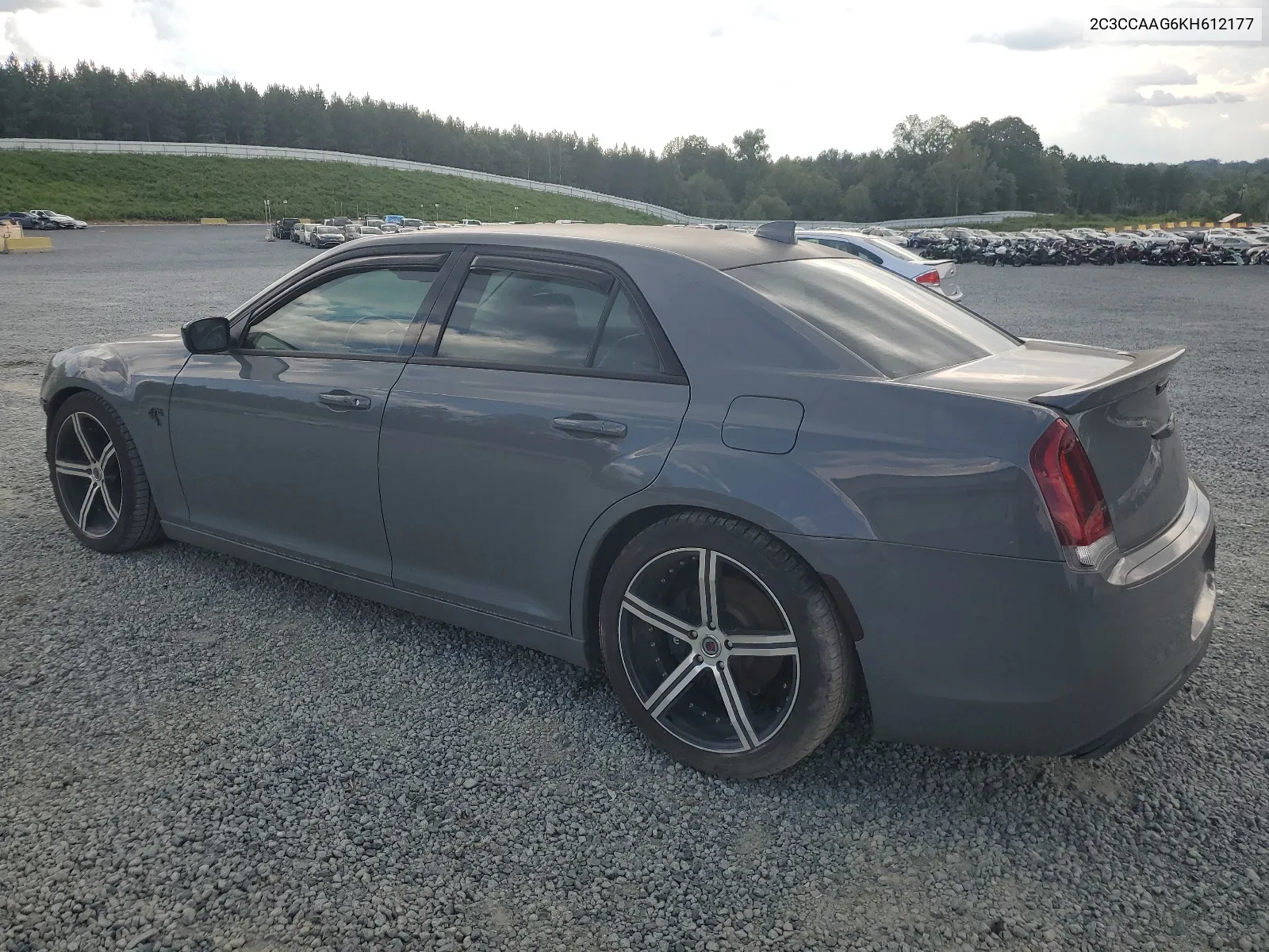 2C3CCAAG6KH612177 2019 Chrysler 300 Touring