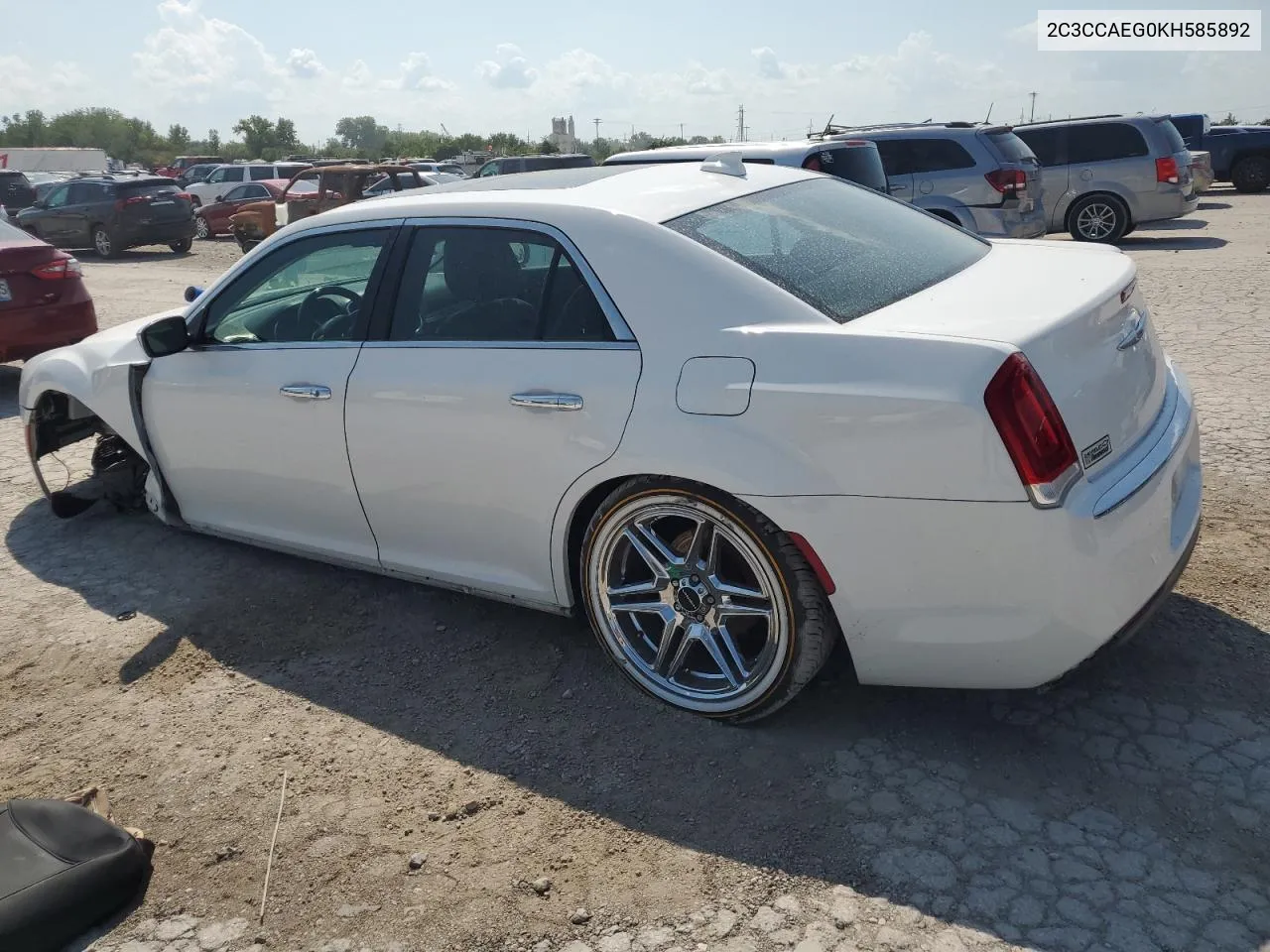 2C3CCAEG0KH585892 2019 Chrysler 300 Limited