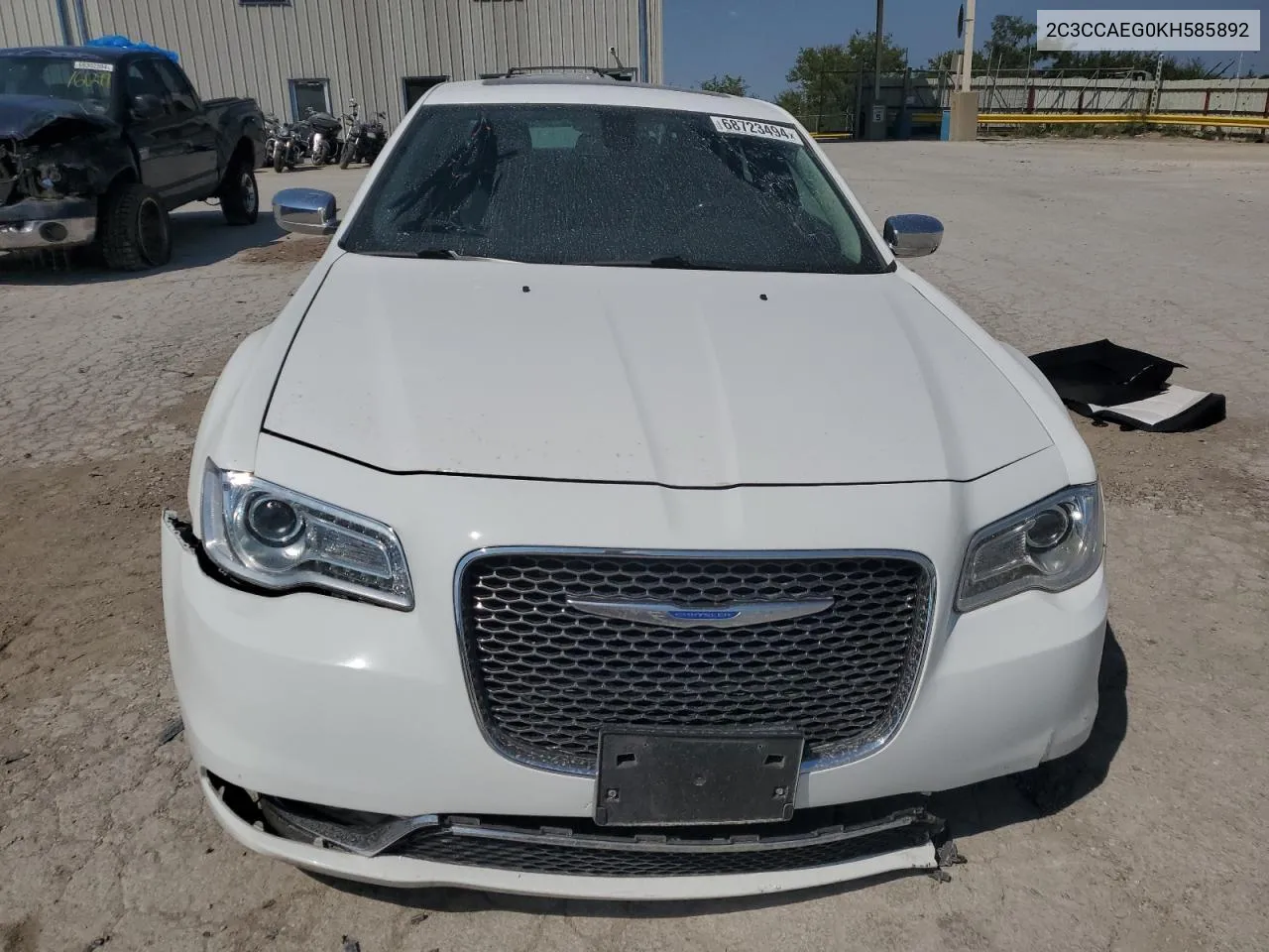 2019 Chrysler 300 Limited VIN: 2C3CCAEG0KH585892 Lot: 68723494