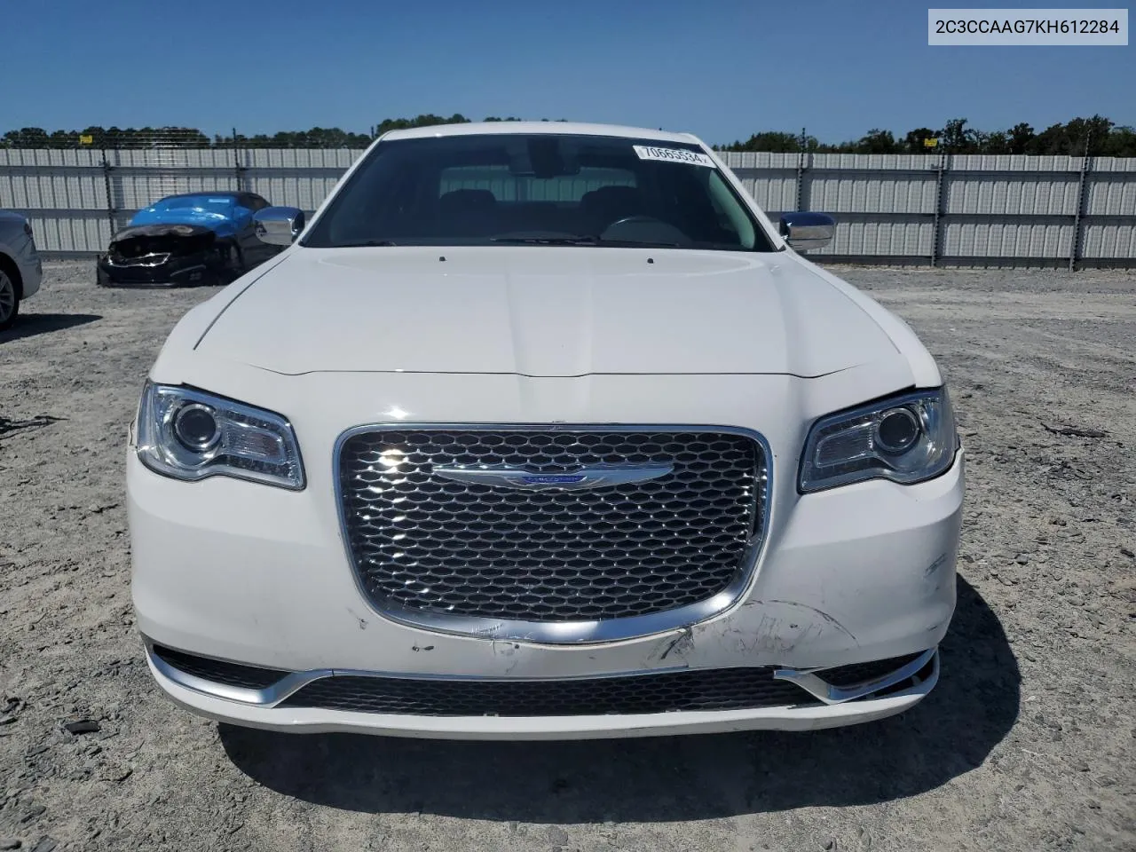 2C3CCAAG7KH612284 2019 Chrysler 300 Touring