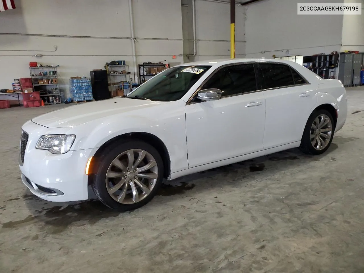 2C3CCAAG8KH679198 2019 Chrysler 300 Touring