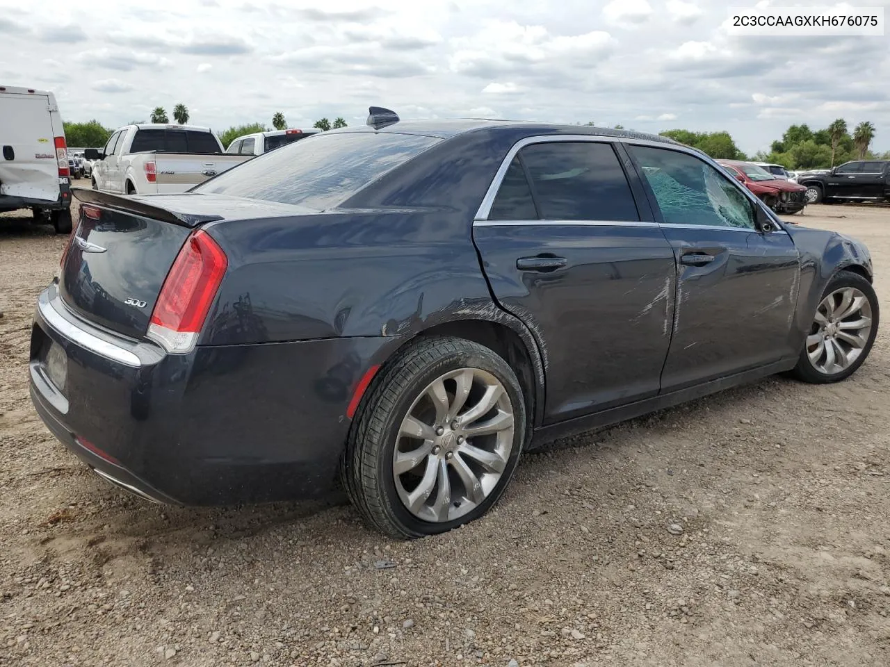 2019 Chrysler 300 Touring VIN: 2C3CCAAGXKH676075 Lot: 71286114