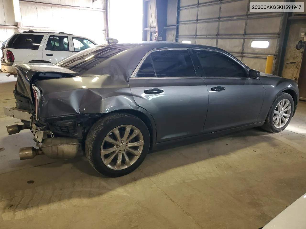 2C3CCAKG5KH594947 2019 Chrysler 300 Limited