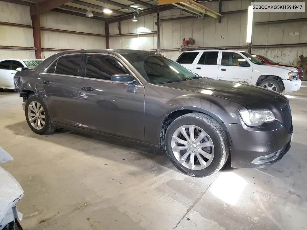 2C3CCAKG5KH594947 2019 Chrysler 300 Limited