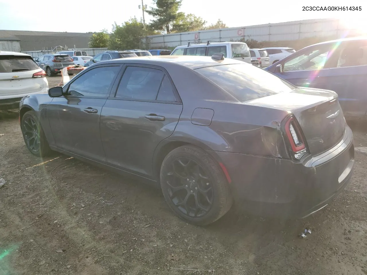 2019 Chrysler 300 Touring VIN: 2C3CCAAG0KH614345 Lot: 72506894