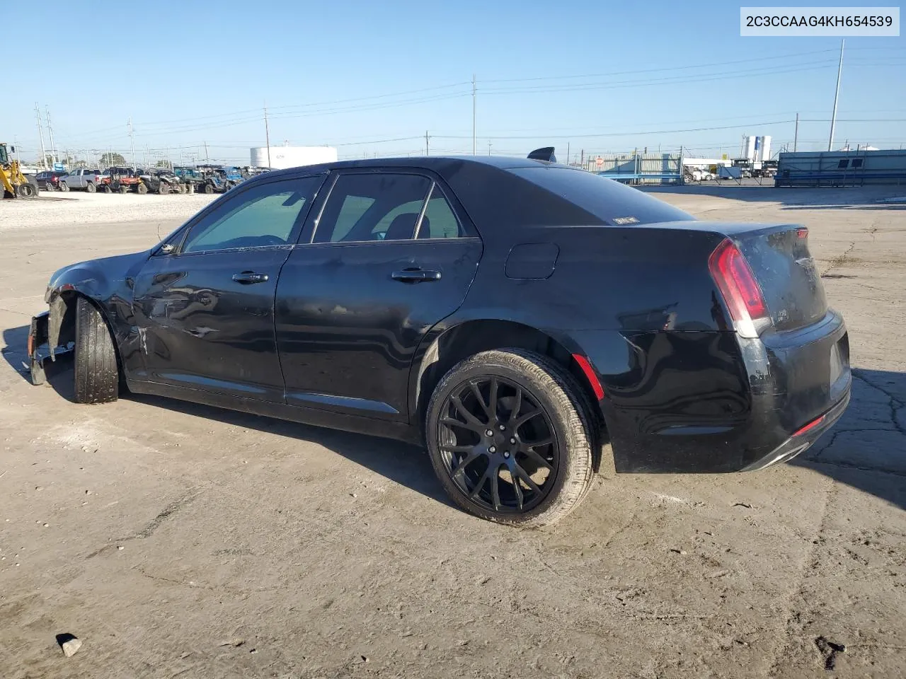 2019 Chrysler 300 Touring VIN: 2C3CCAAG4KH654539 Lot: 73337714