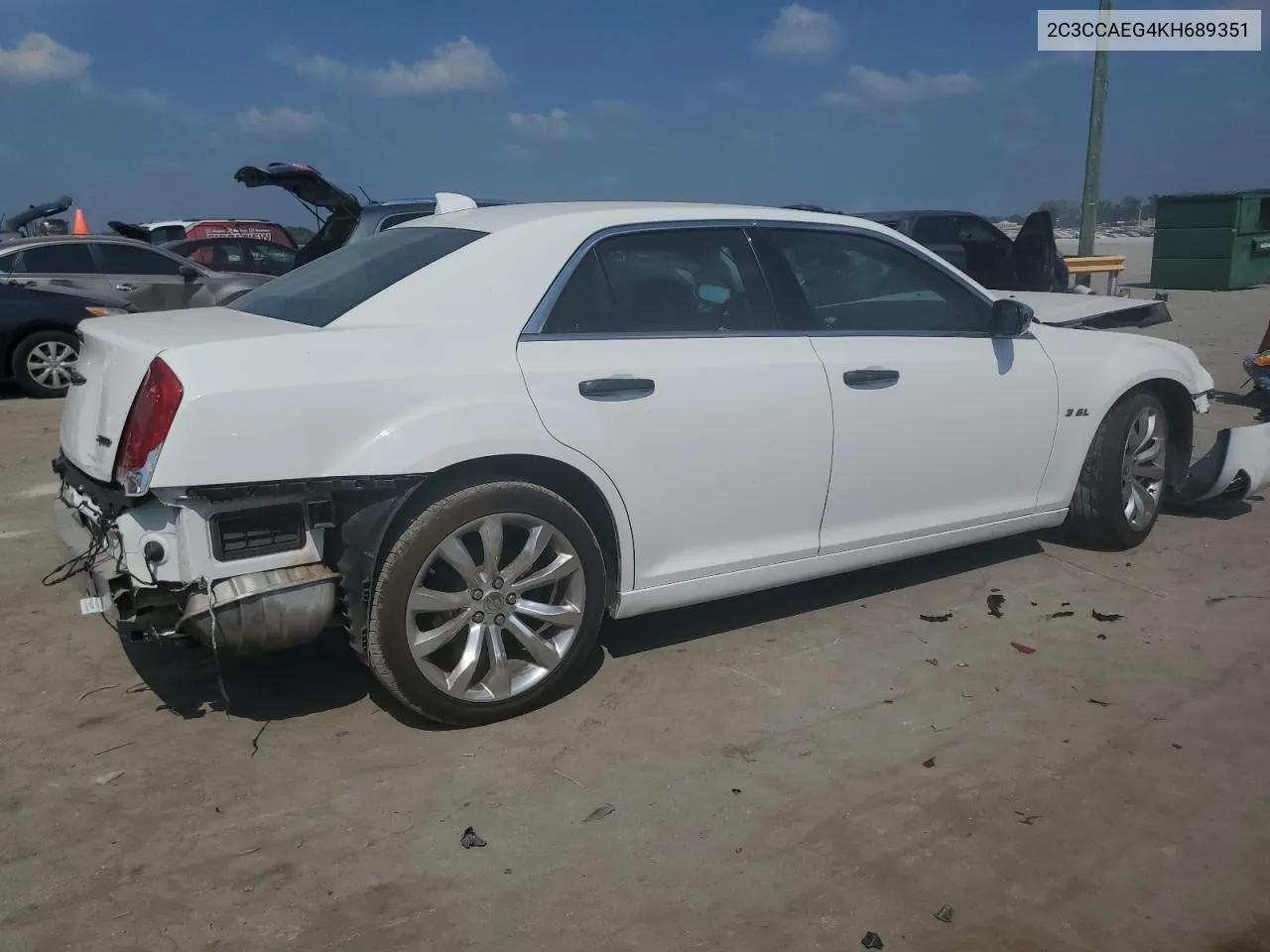 2C3CCAEG4KH689351 2019 Chrysler 300 Limite