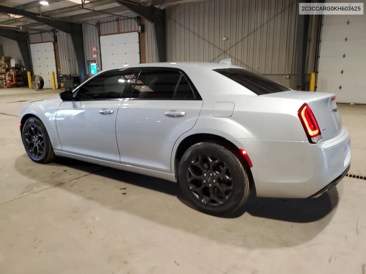 2C3CCARG0KH603625 2019 Chrysler 300 Touring