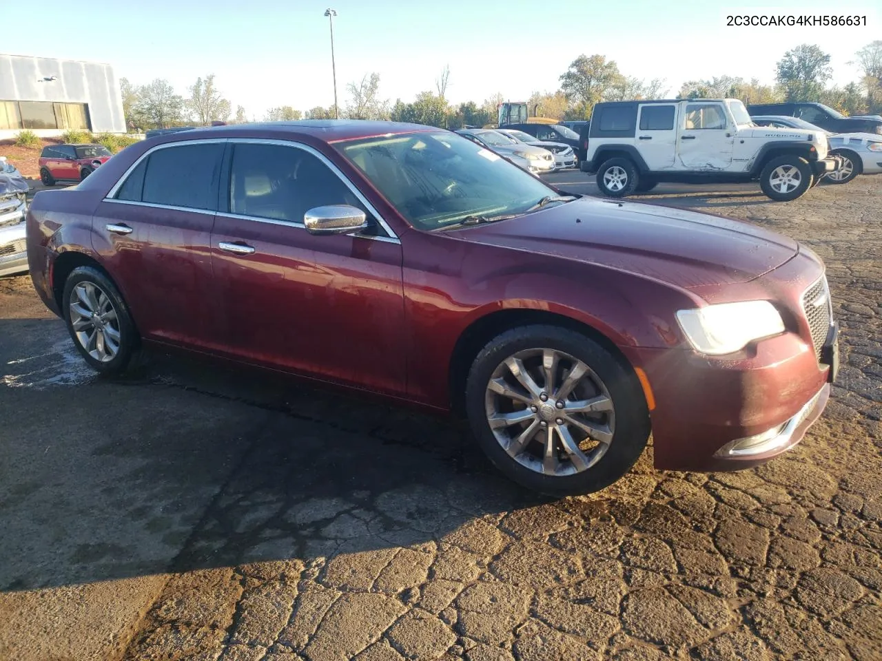 2019 Chrysler 300 Limited VIN: 2C3CCAKG4KH586631 Lot: 74730544