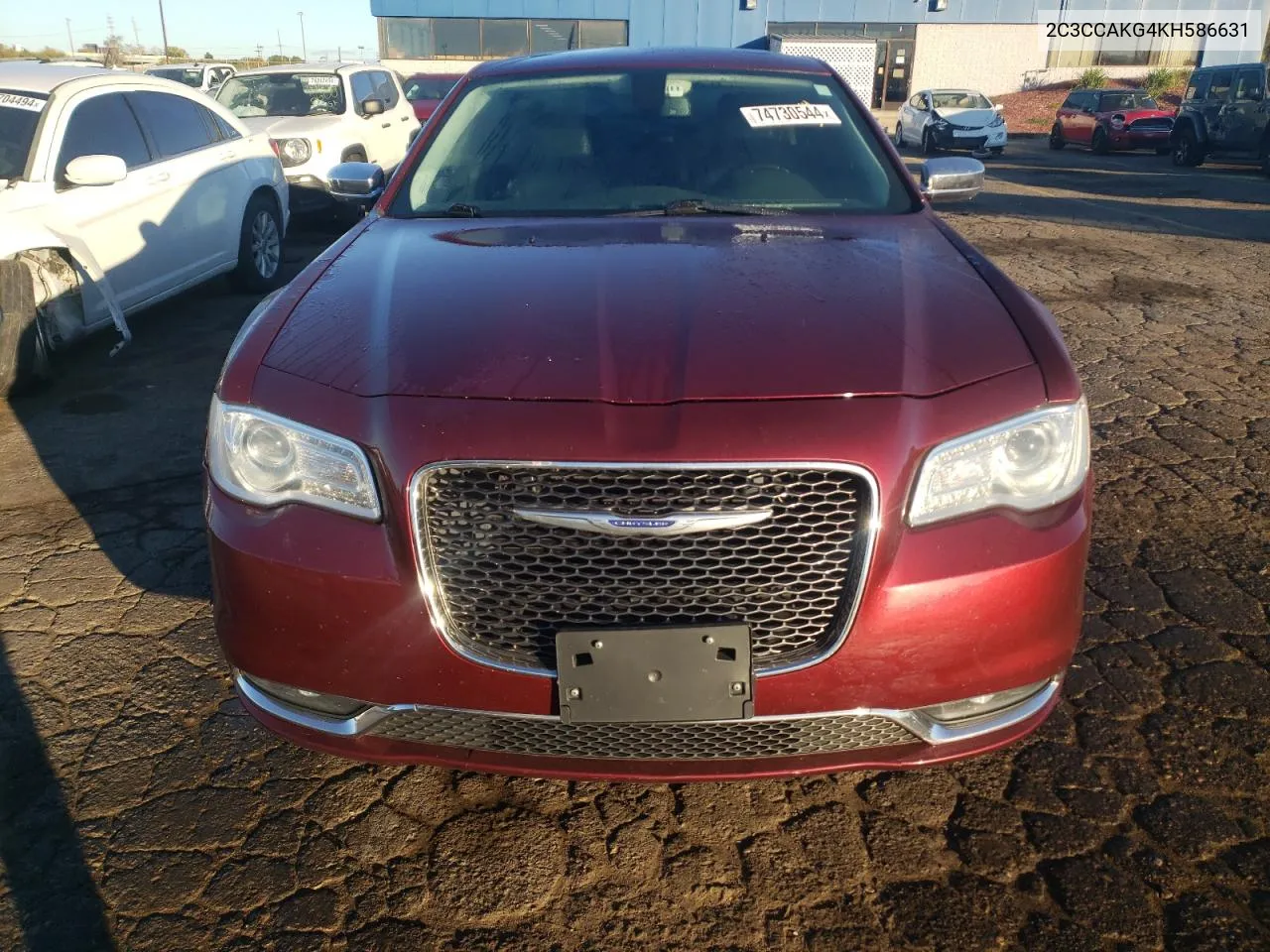 2C3CCAKG4KH586631 2019 Chrysler 300 Limited