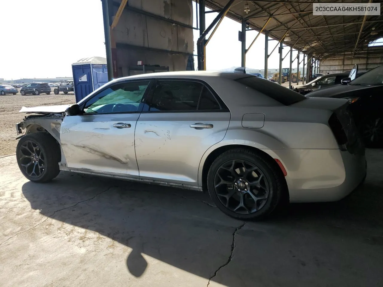 2C3CCAAG4KH581074 2019 Chrysler 300 Touring