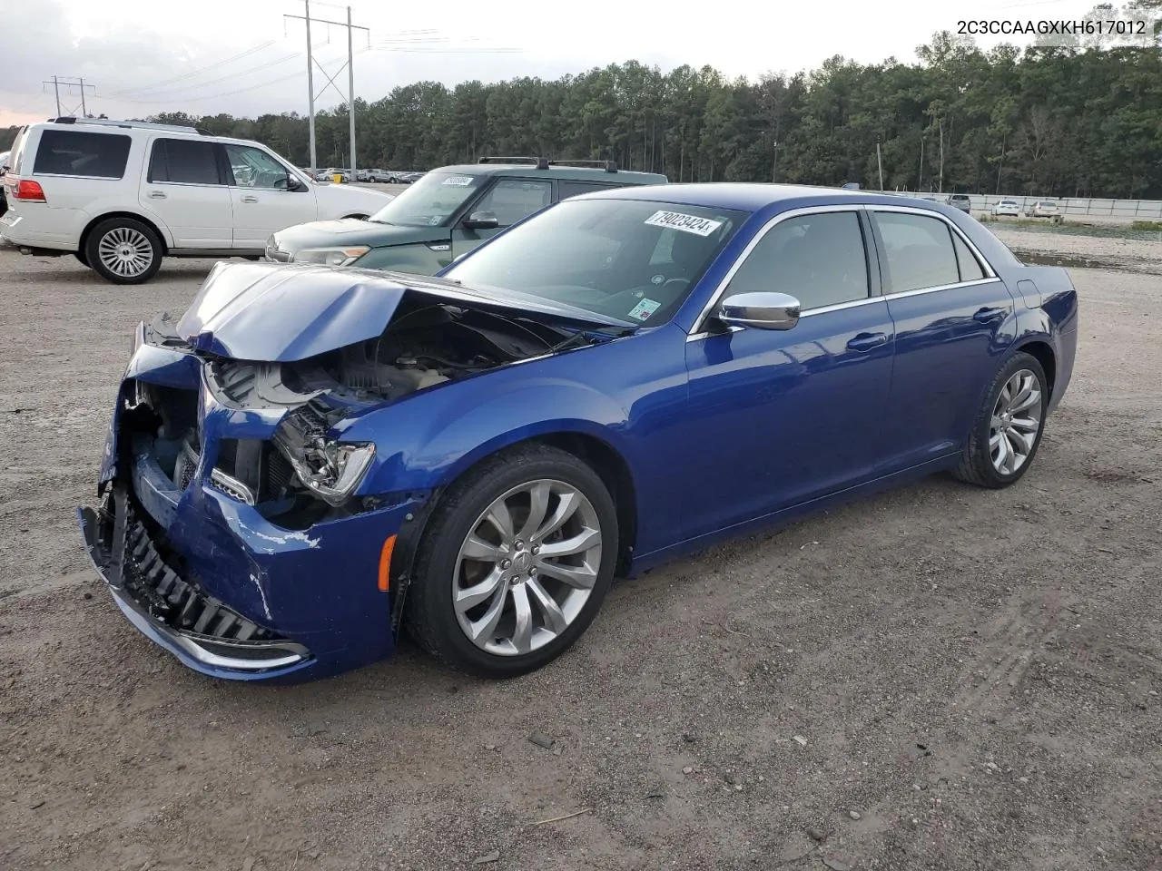 2019 Chrysler 300 Touring VIN: 2C3CCAAGXKH617012 Lot: 79023424