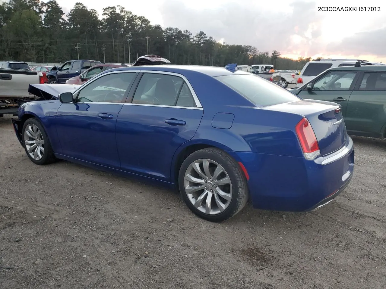 2019 Chrysler 300 Touring VIN: 2C3CCAAGXKH617012 Lot: 79023424