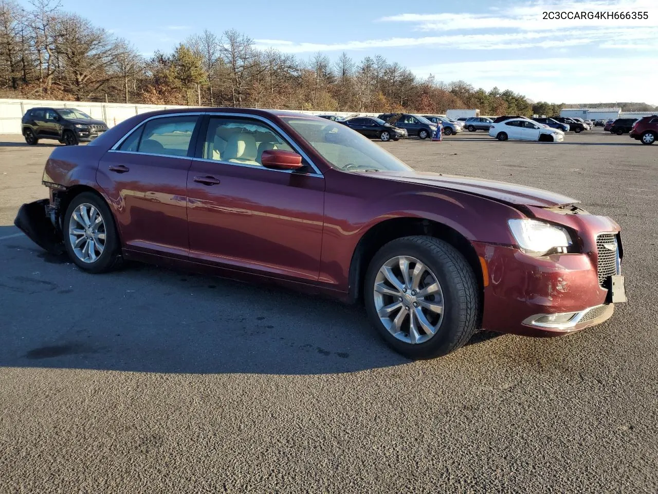 2019 Chrysler 300 Touring VIN: 2C3CCARG4KH666355 Lot: 79478244