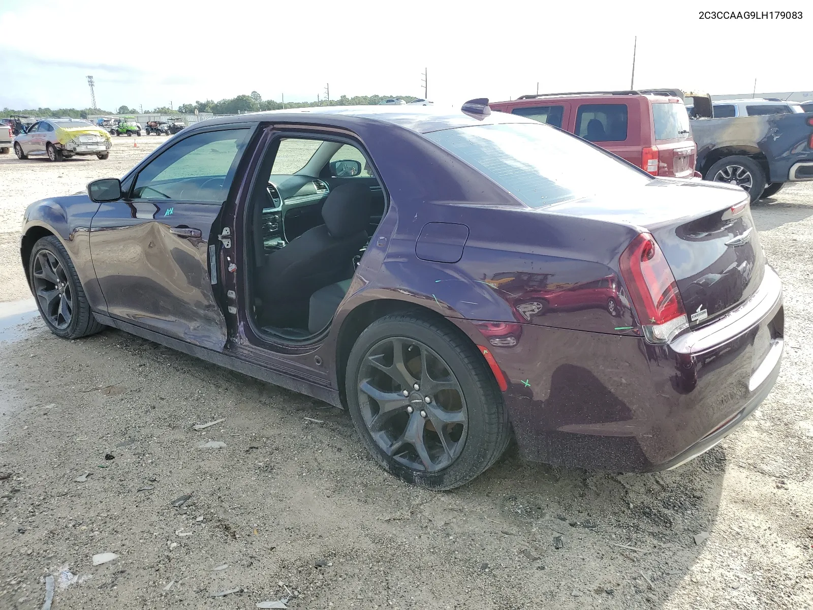 2020 Chrysler 300 Touring VIN: 2C3CCAAG9LH179083 Lot: 68002564