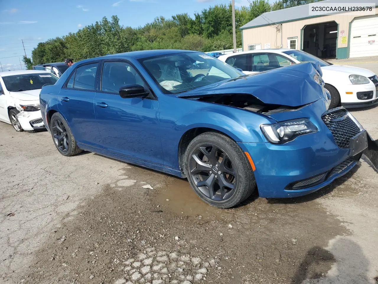 2020 Chrysler 300 Touring VIN: 2C3CCAAG4LH233678 Lot: 69474704