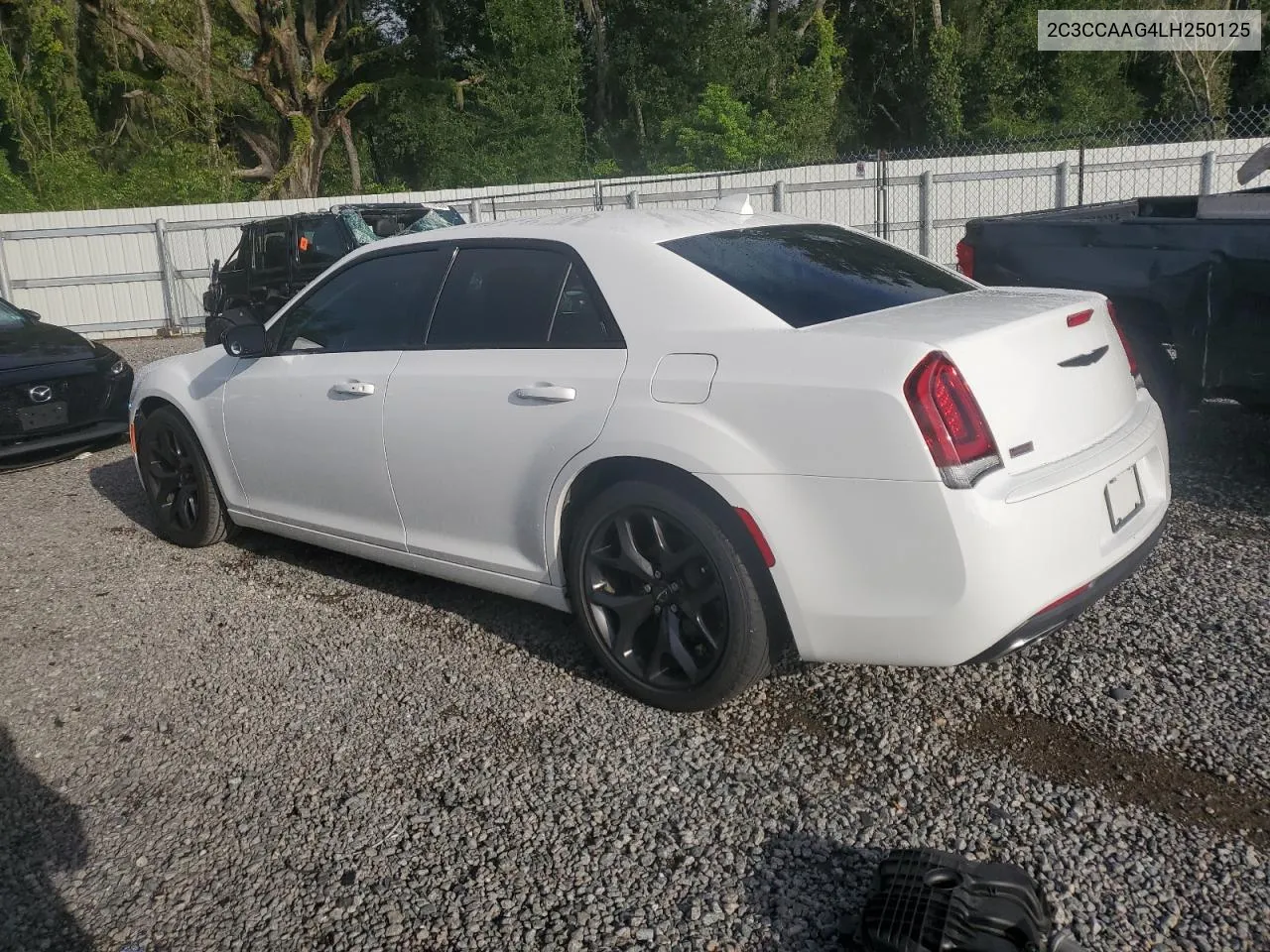 2020 Chrysler 300 Touring VIN: 2C3CCAAG4LH250125 Lot: 71084284