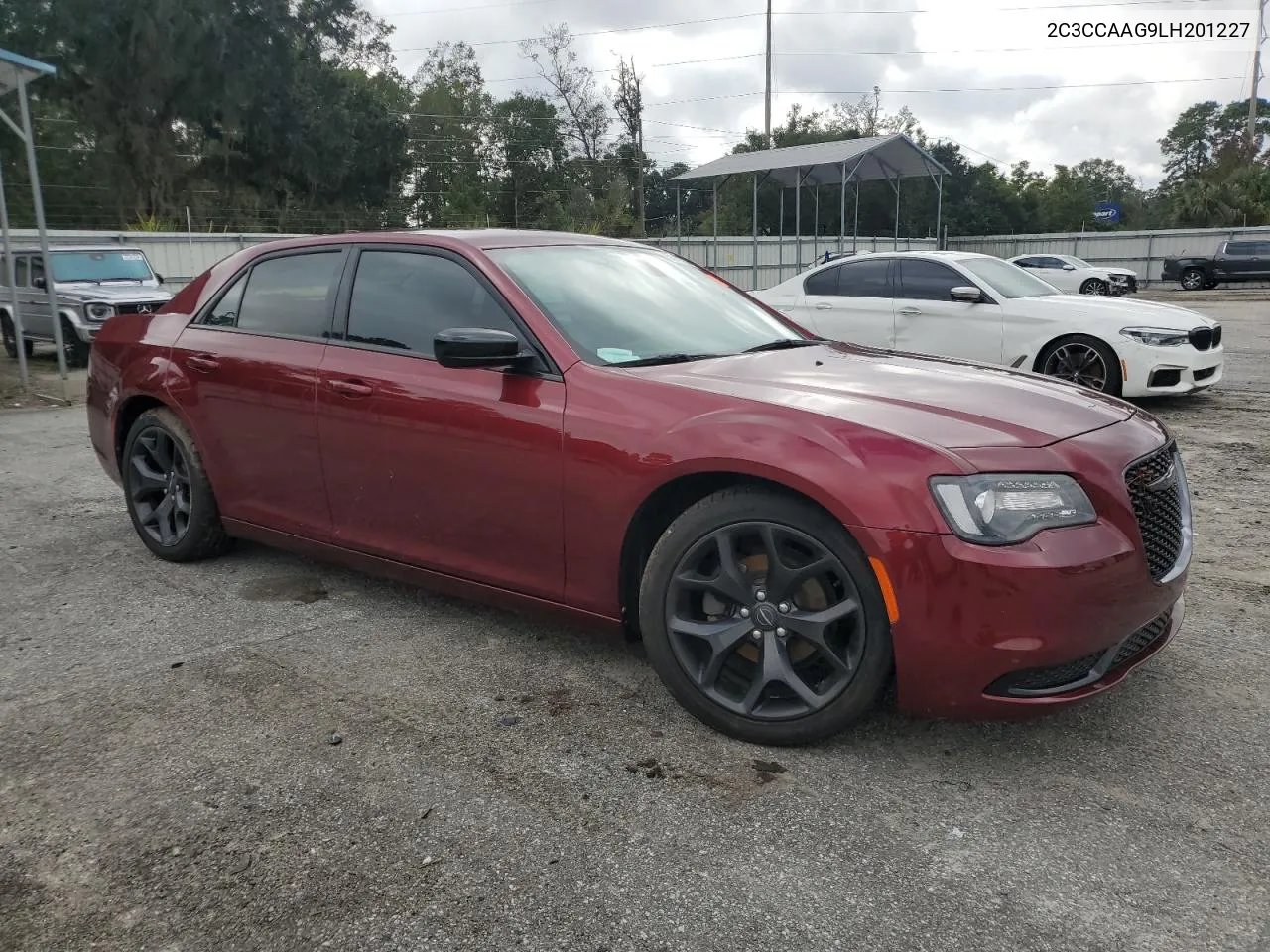 2020 Chrysler 300 Touring VIN: 2C3CCAAG9LH201227 Lot: 80019584