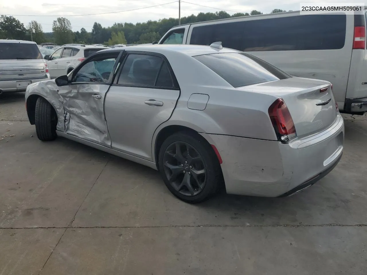 2021 Chrysler 300 Touring VIN: 2C3CCAAG5MH509061 Lot: 70003354