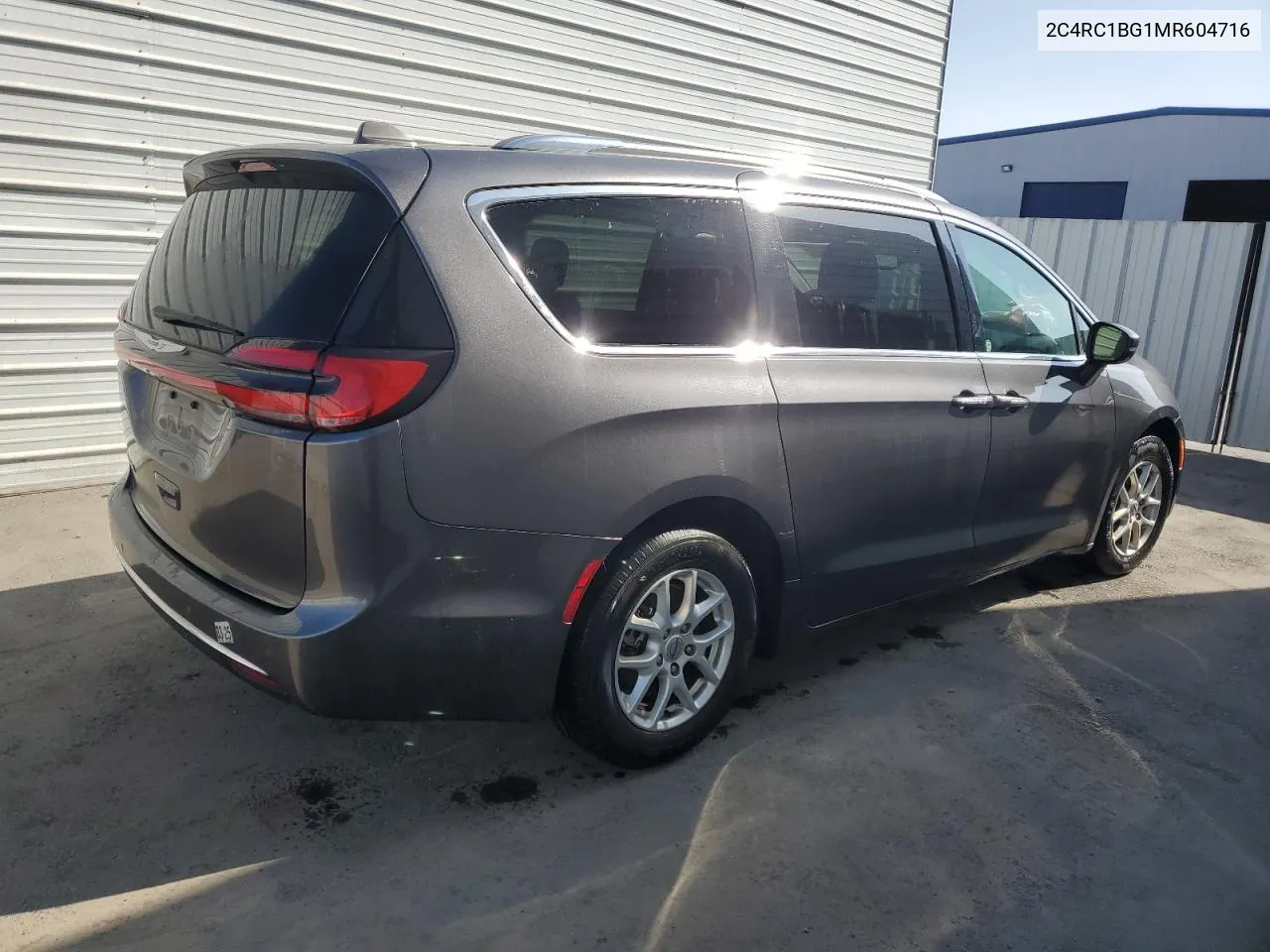 2021 Chrysler Pacifica Touring L VIN: 2C4RC1BG1MR604716 Lot: 70484304