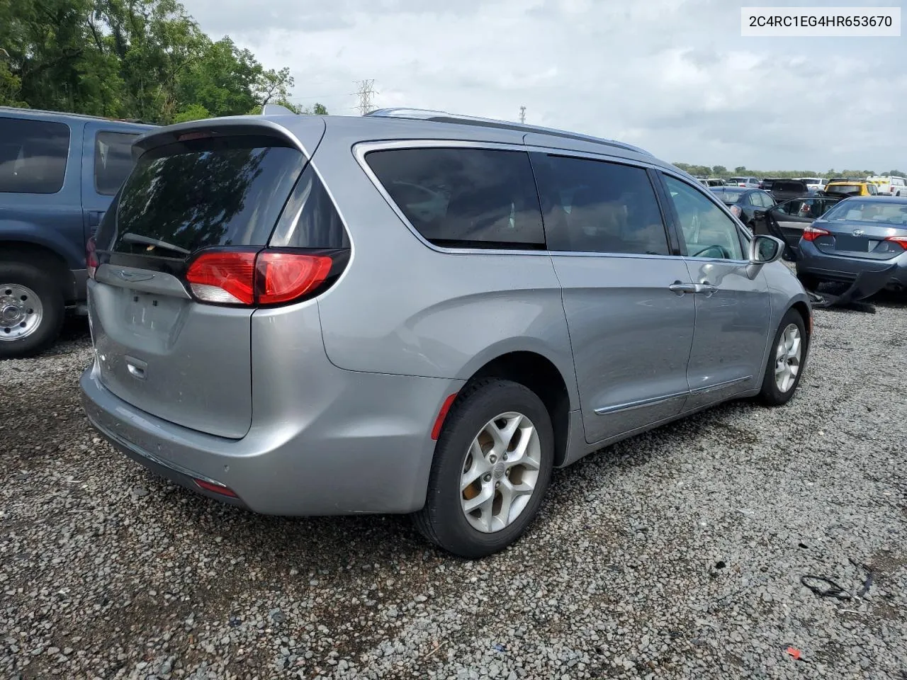 2C4RC1EG4HR653670 2017 Chrysler Pacifica Touring L Plus