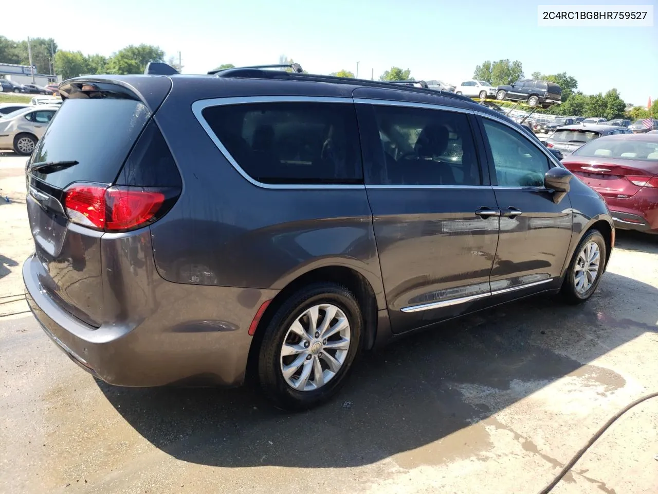 2017 Chrysler Pacifica Touring L VIN: 2C4RC1BG8HR759527 Lot: 58697504