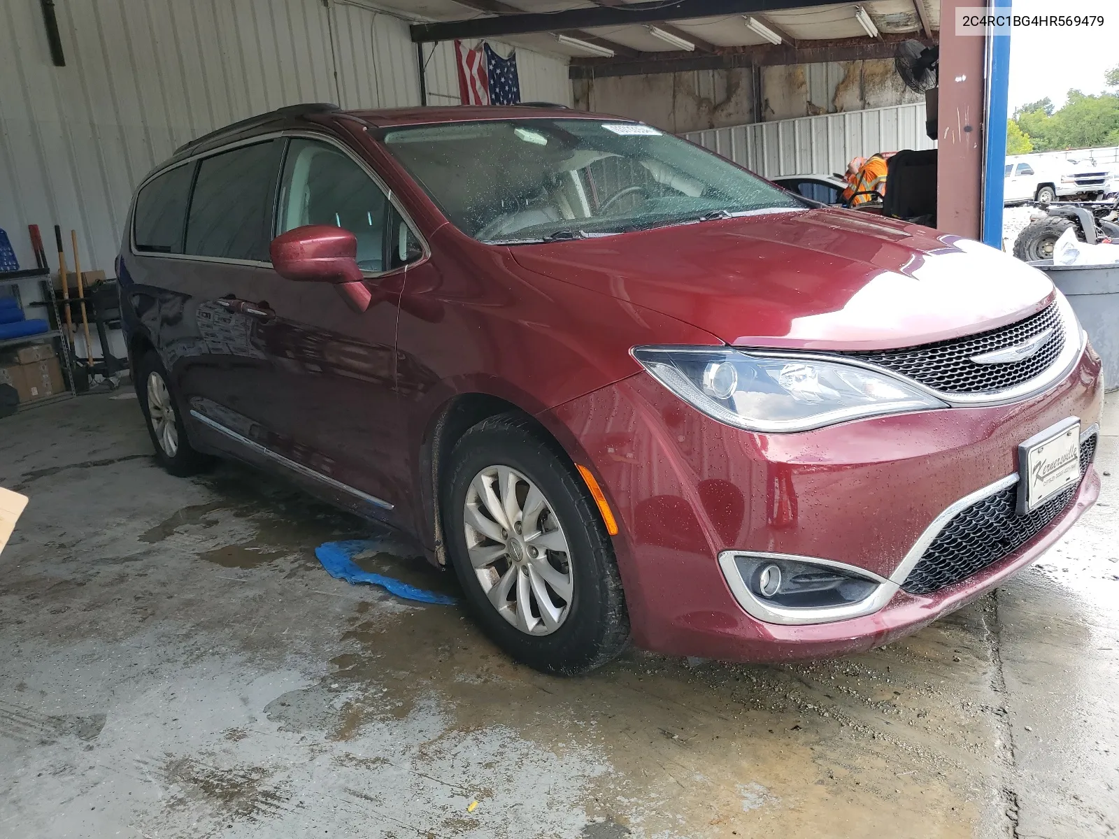 2C4RC1BG4HR569479 2017 Chrysler Pacifica Touring L