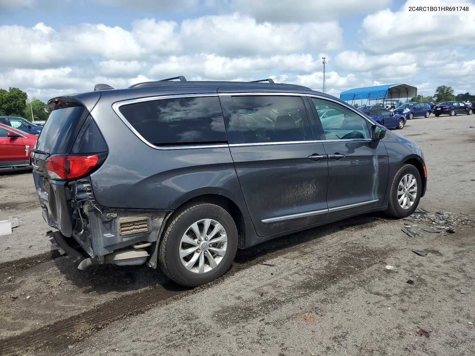 2C4RC1BG1HR691748 2017 Chrysler Pacifica Touring L