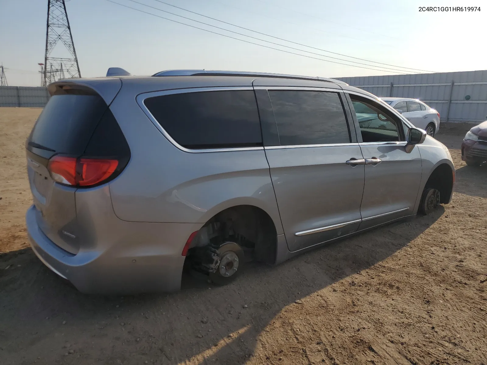 2017 Chrysler Pacifica Limited VIN: 2C4RC1GG1HR619974 Lot: 64276714