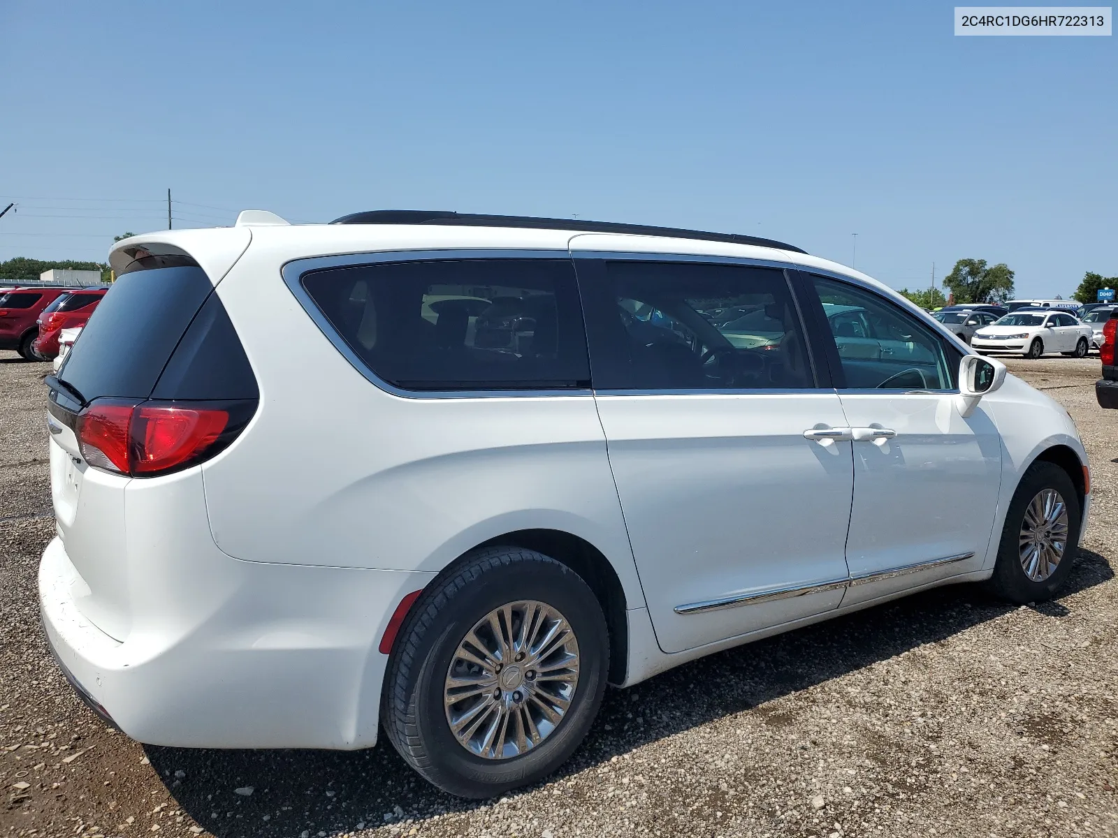 2C4RC1DG6HR722313 2017 Chrysler Pacifica Touring