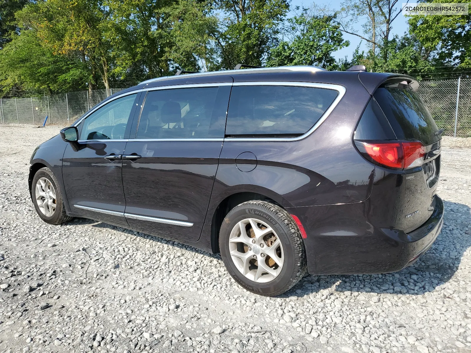 2017 Chrysler Pacifica Touring L Plus VIN: 2C4RC1EG8HR542572 Lot: 65840164