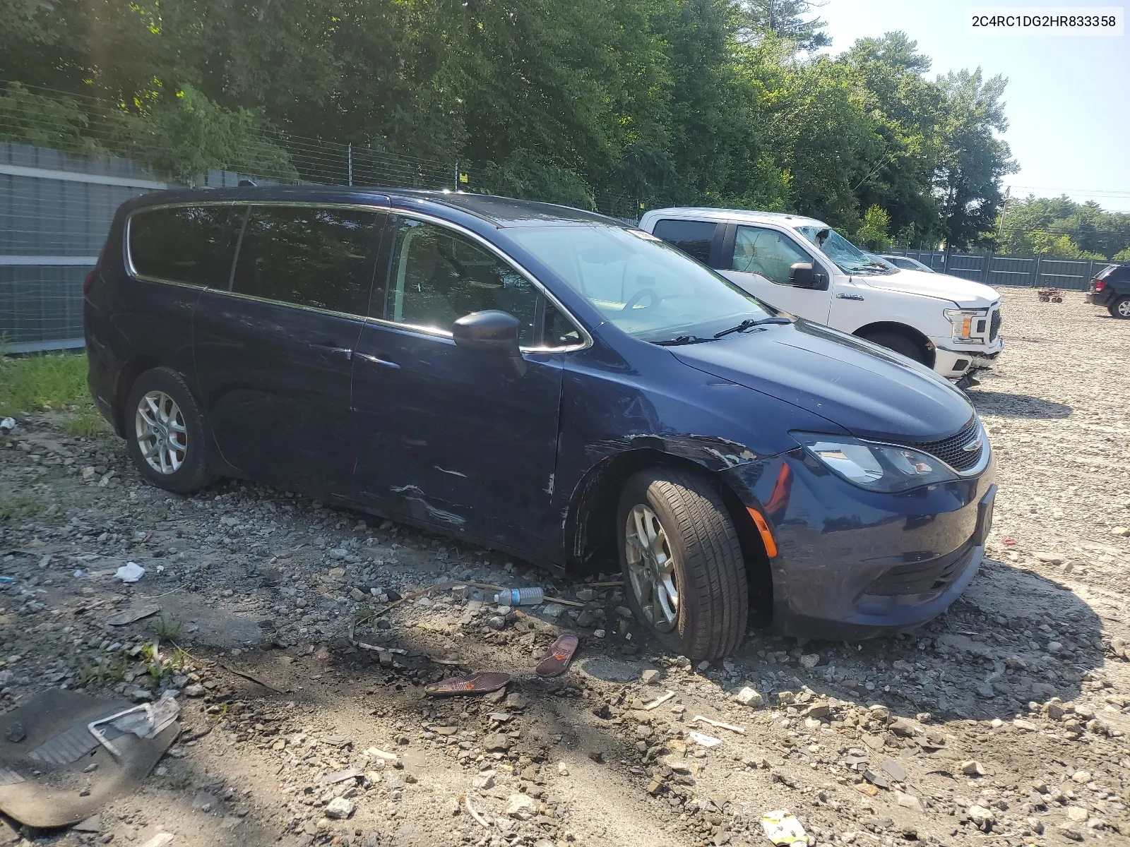 2C4RC1DG2HR833358 2017 Chrysler Pacifica Touring