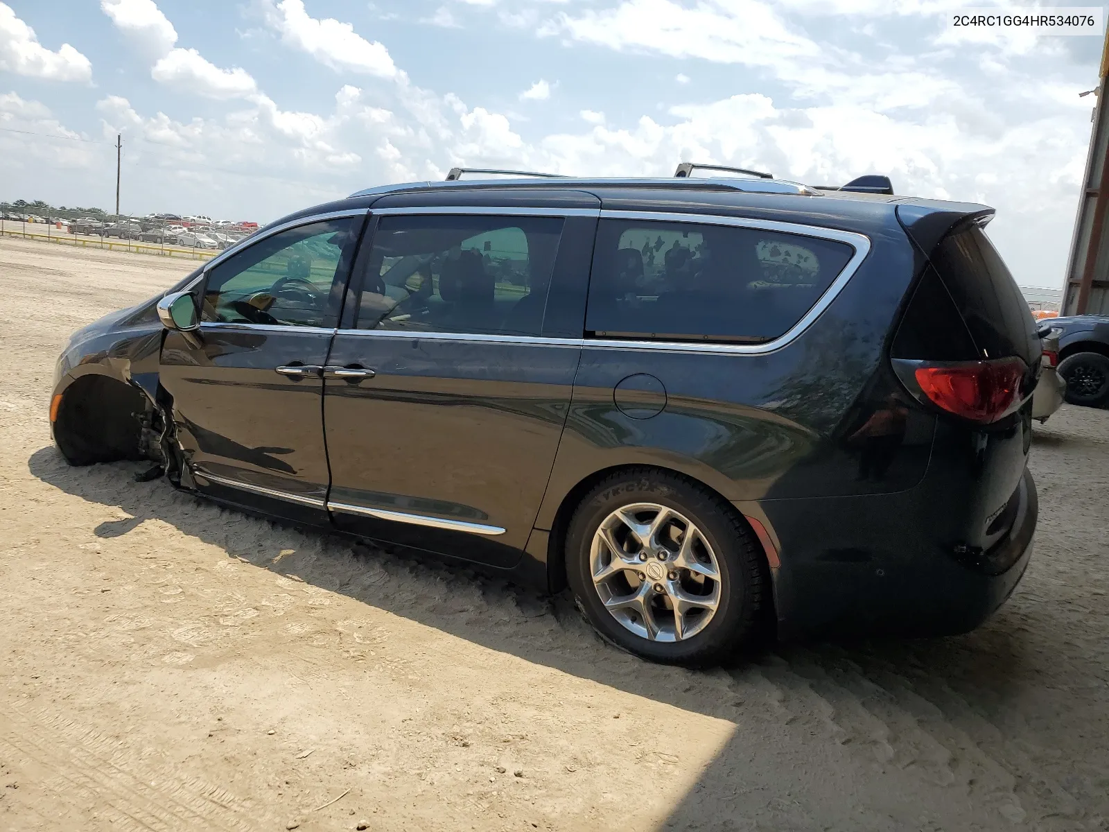 2017 Chrysler Pacifica Limited VIN: 2C4RC1GG4HR534076 Lot: 66022094