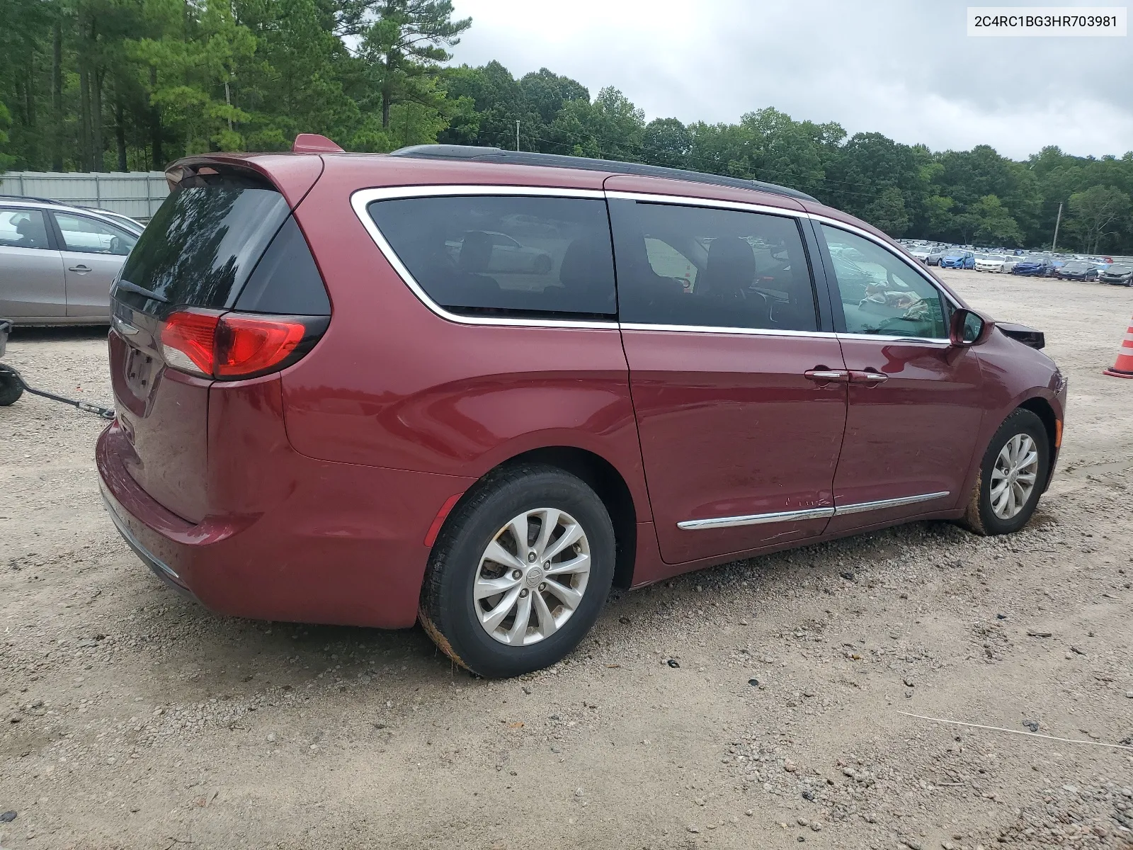 2C4RC1BG3HR703981 2017 Chrysler Pacifica Touring L