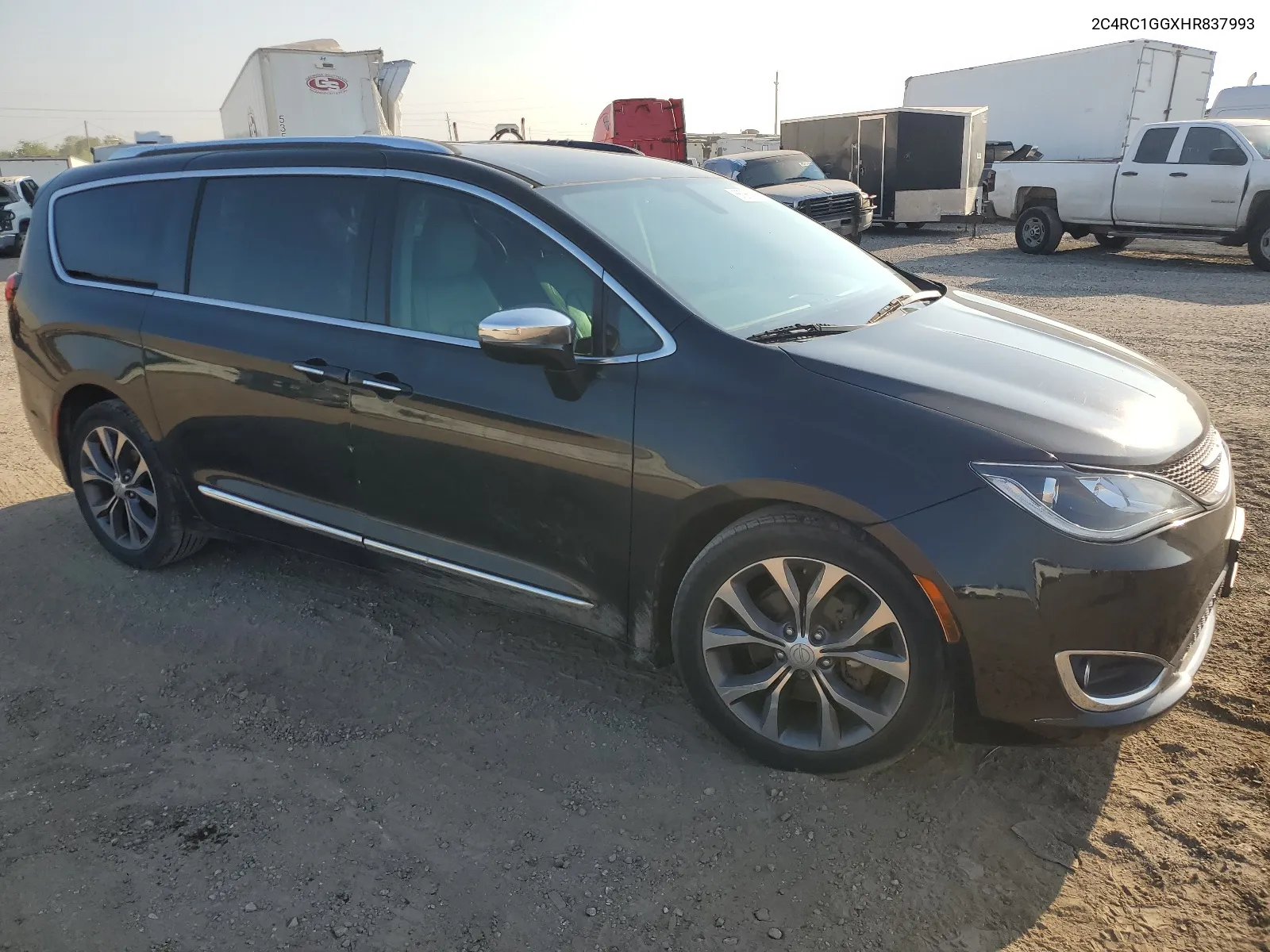 2017 Chrysler Pacifica Limited VIN: 2C4RC1GGXHR837993 Lot: 66286254