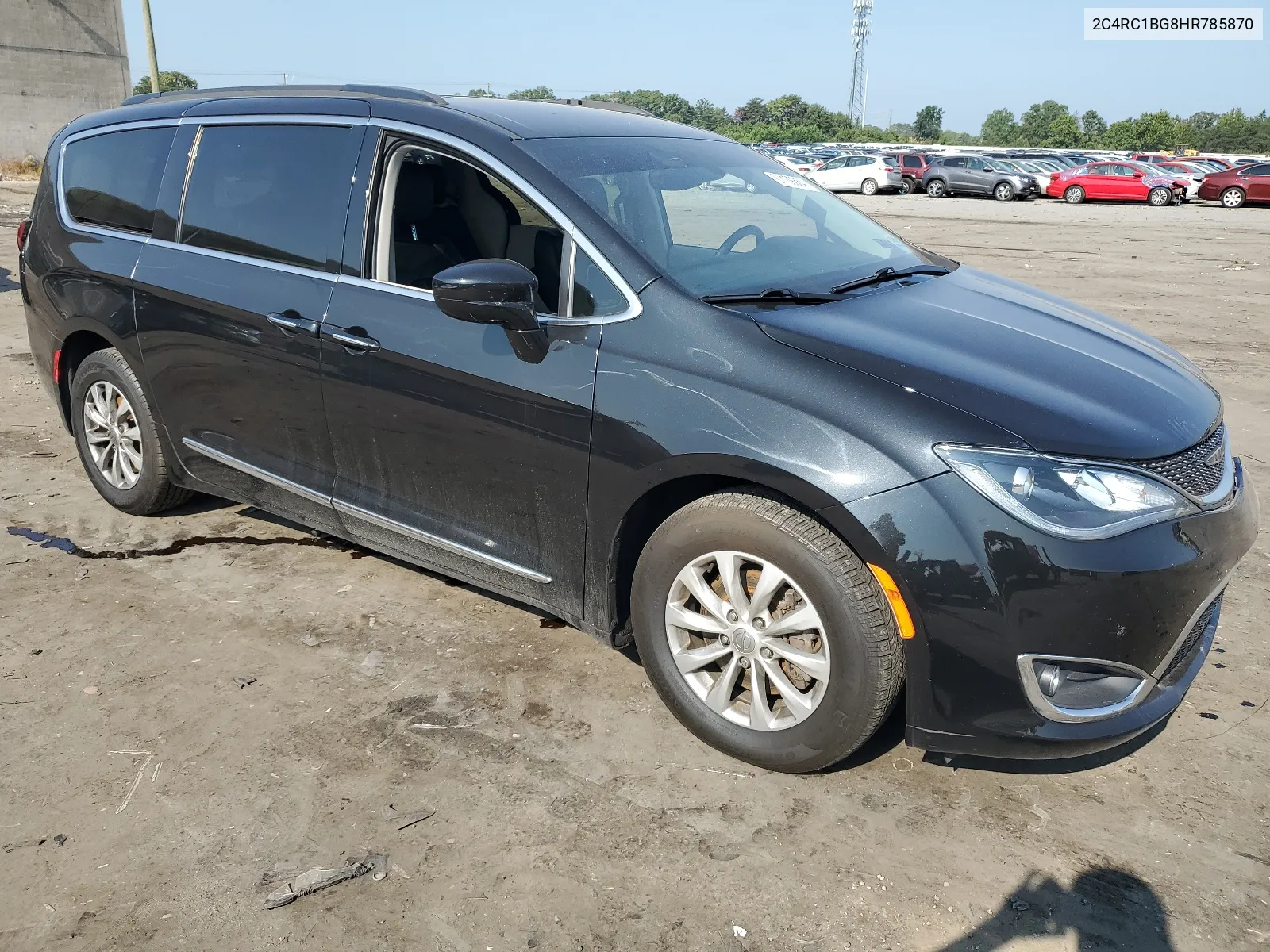 2C4RC1BG8HR785870 2017 Chrysler Pacifica Touring L