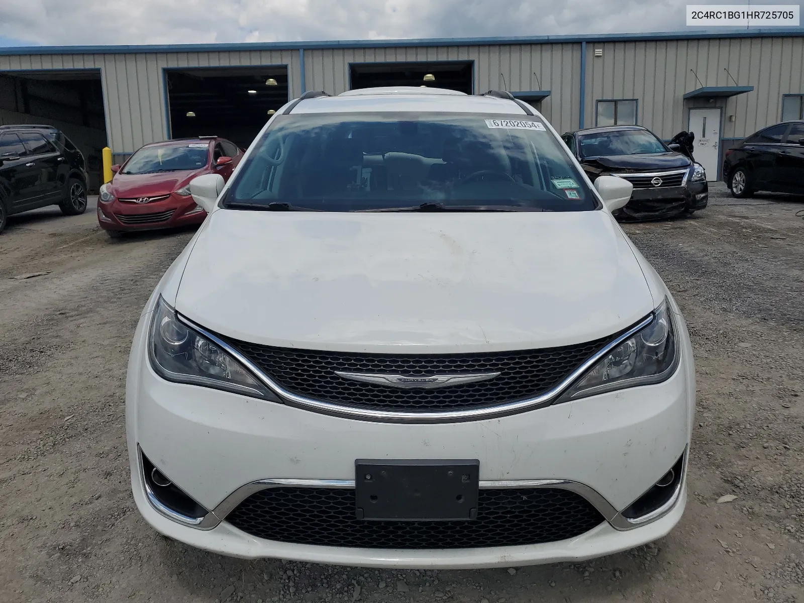 2C4RC1BG1HR725705 2017 Chrysler Pacifica Touring L