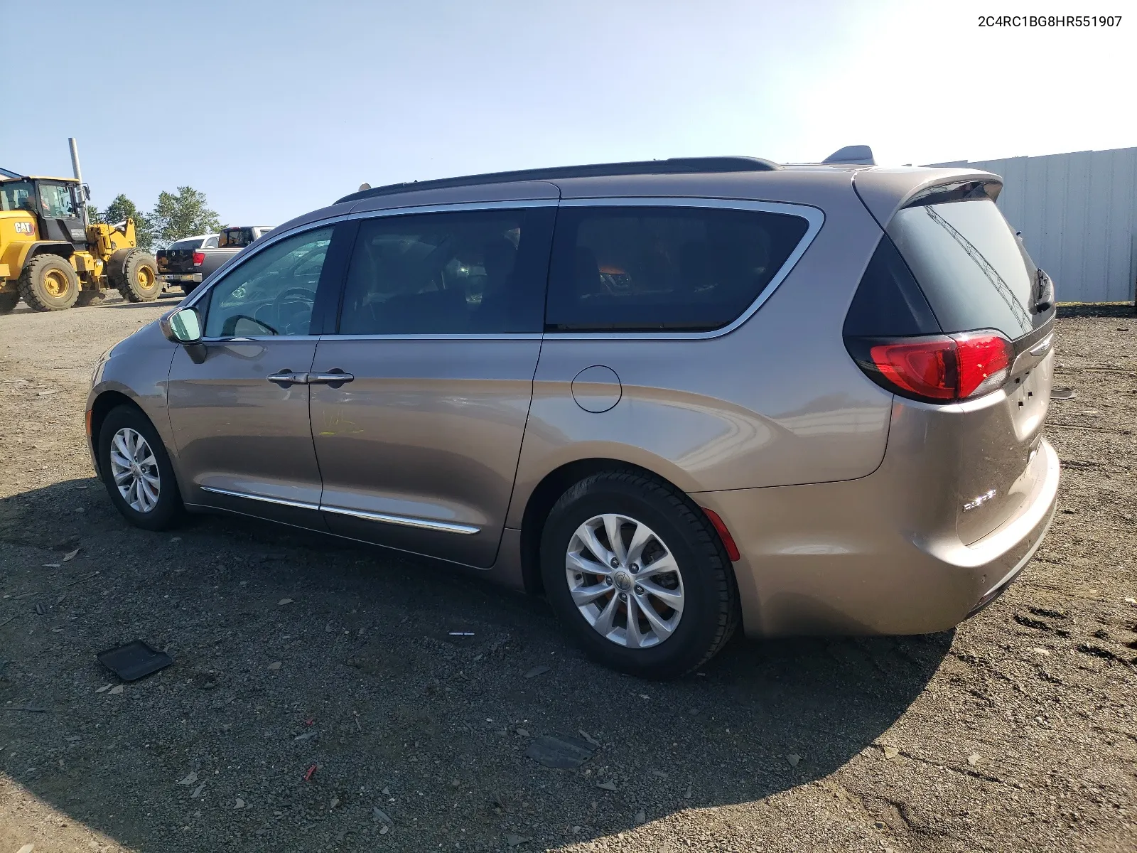 2C4RC1BG8HR551907 2017 Chrysler Pacifica Touring L