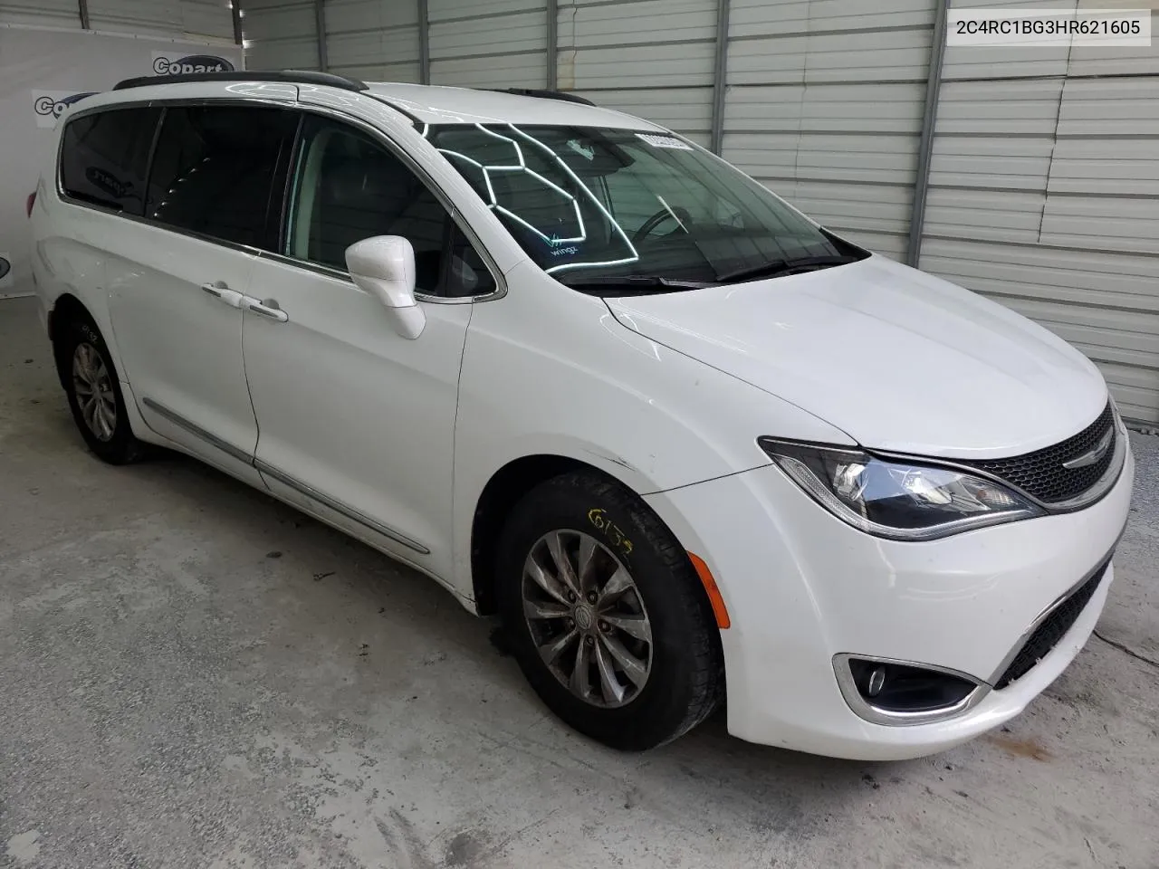 2017 Chrysler Pacifica Touring L VIN: 2C4RC1BG3HR621605 Lot: 68460264