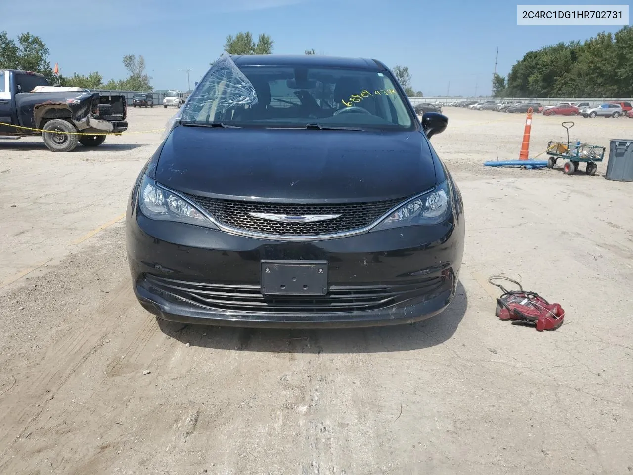 2017 Chrysler Pacifica Touring VIN: 2C4RC1DG1HR702731 Lot: 68989434