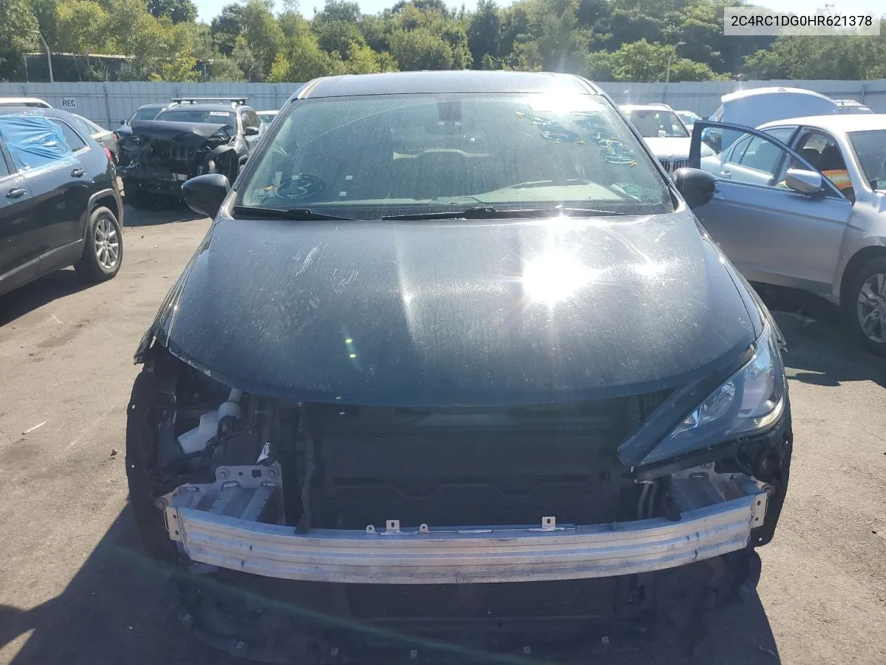 2C4RC1DG0HR621378 2017 Chrysler Pacifica Touring