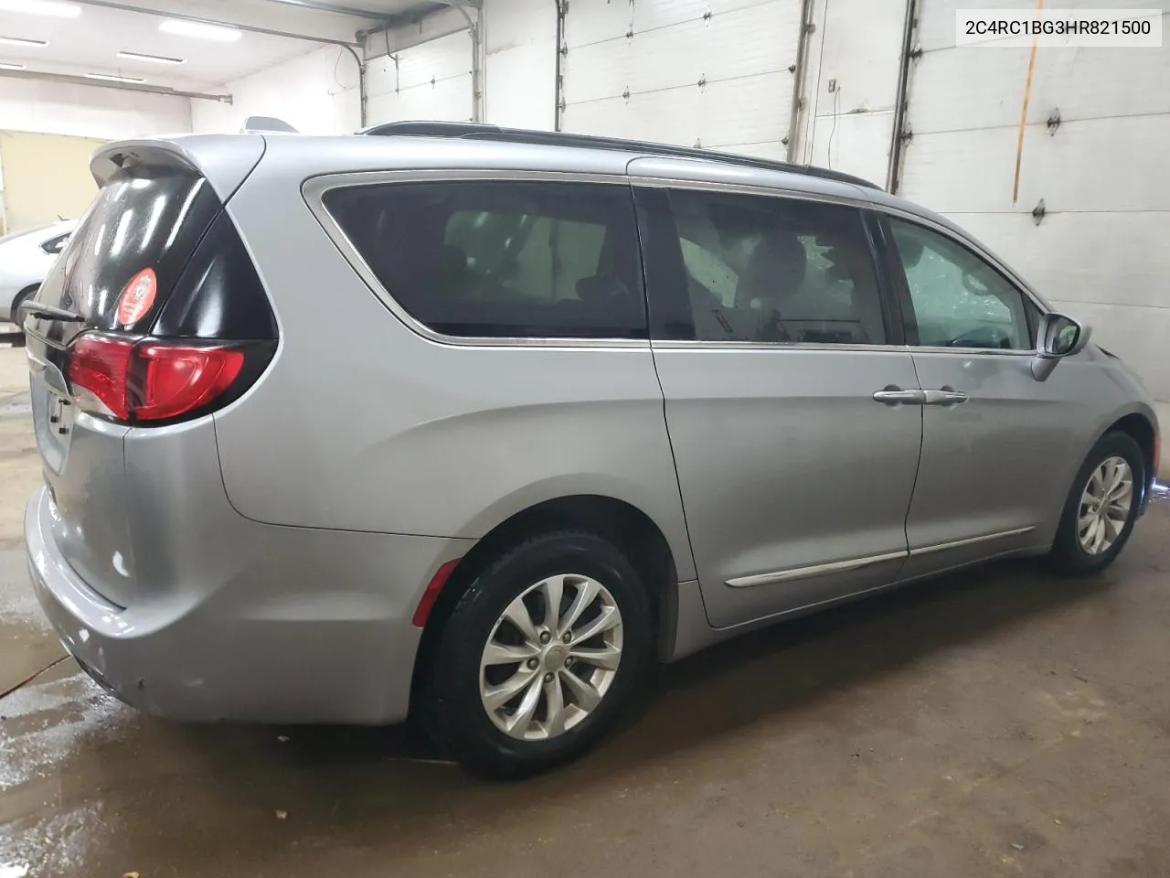 2C4RC1BG3HR821500 2017 Chrysler Pacifica Touring L