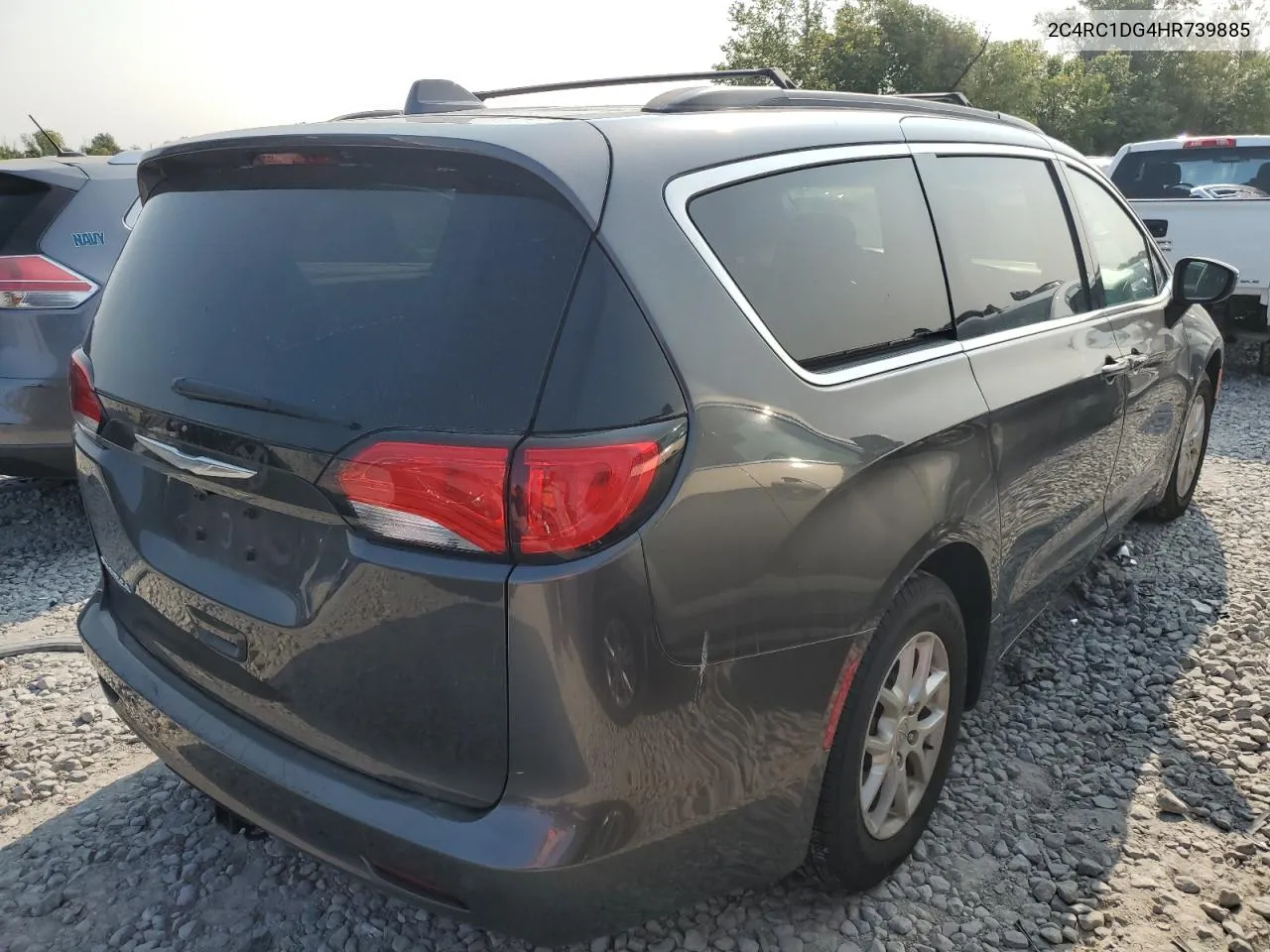 2C4RC1DG4HR739885 2017 Chrysler Pacifica Touring