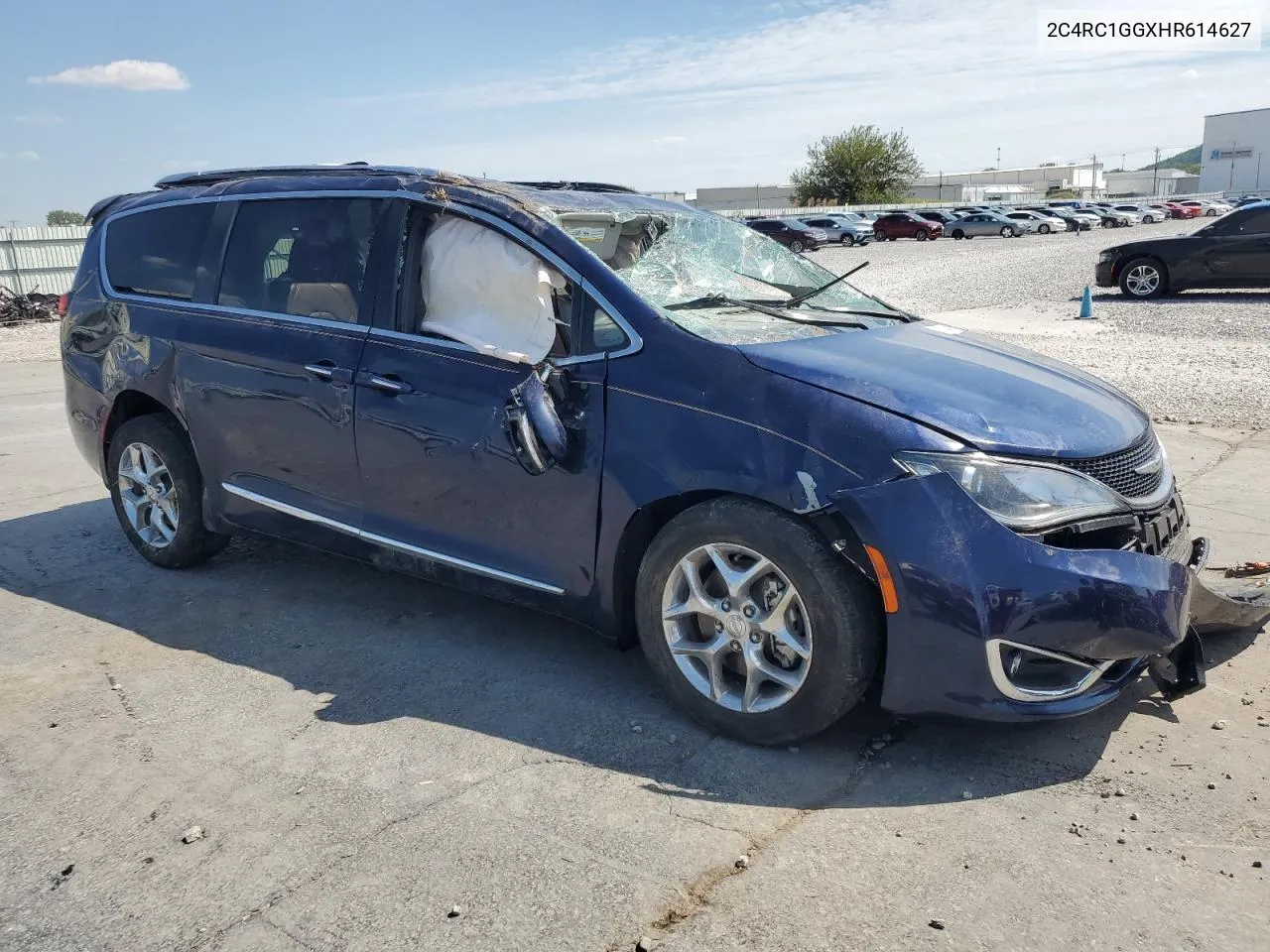 2017 Chrysler Pacifica Limited VIN: 2C4RC1GGXHR614627 Lot: 70077584