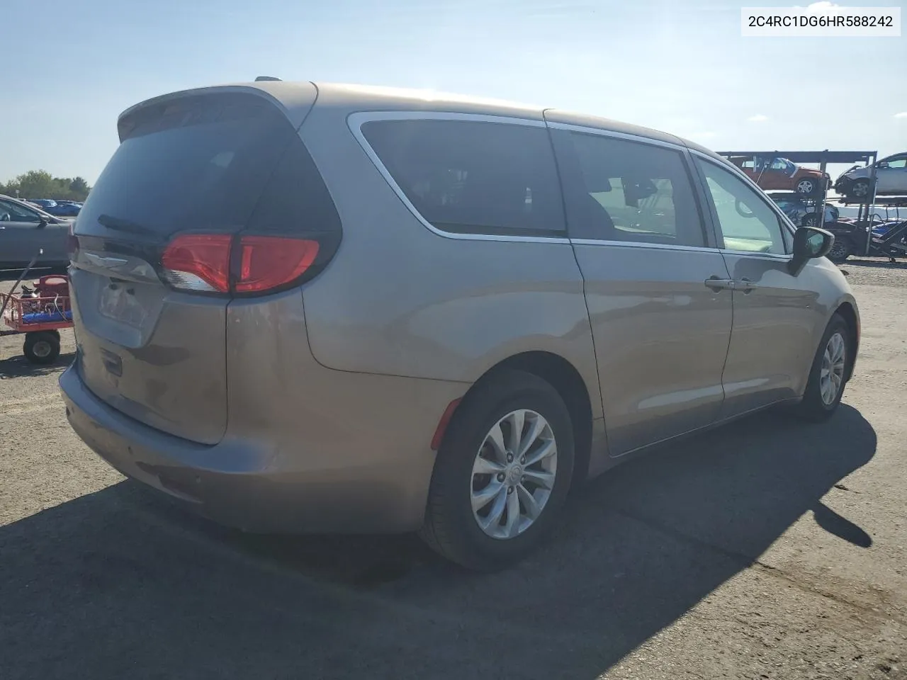 2C4RC1DG6HR588242 2017 Chrysler Pacifica Touring