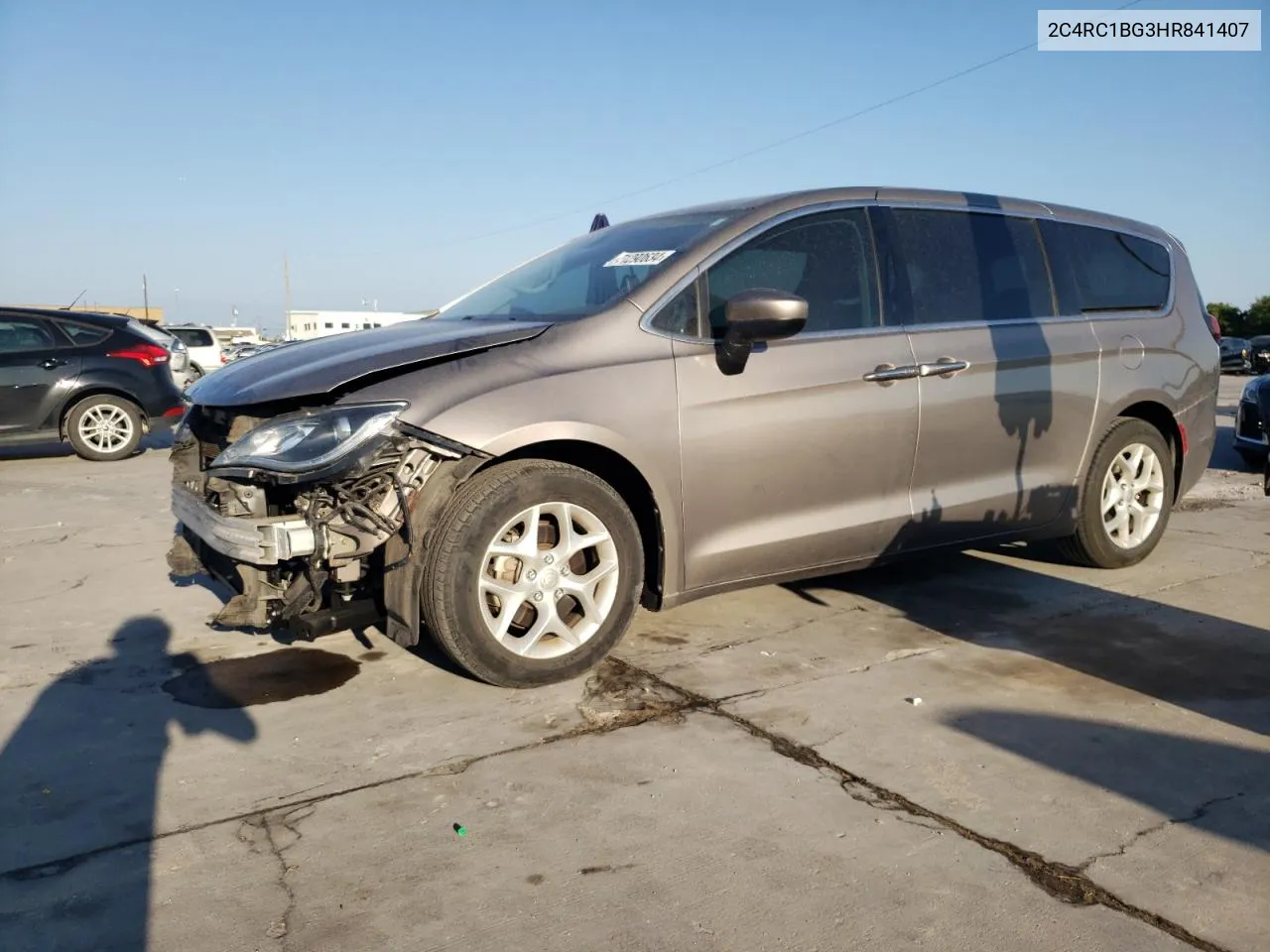 2017 Chrysler Pacifica Touring L VIN: 2C4RC1BG3HR841407 Lot: 71290634