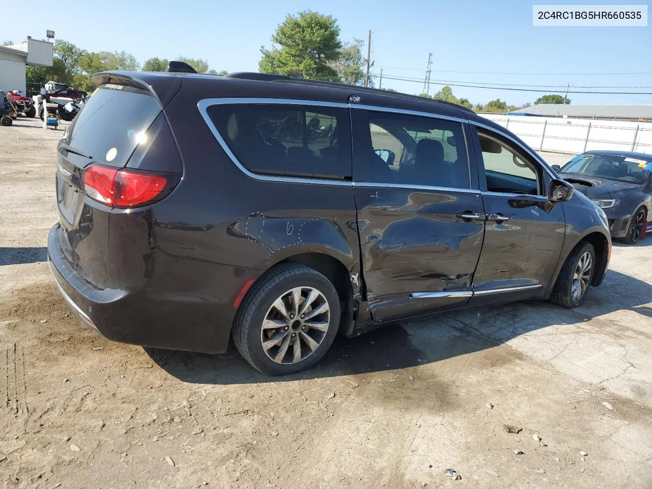 2017 Chrysler Pacifica Touring L VIN: 2C4RC1BG5HR660535 Lot: 71300824