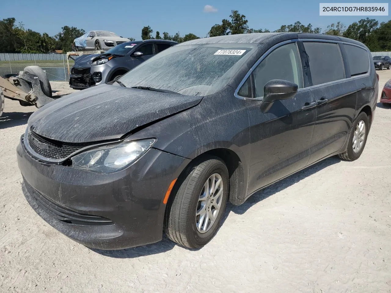 2017 Chrysler Pacifica Touring VIN: 2C4RC1DG7HR835946 Lot: 77078324