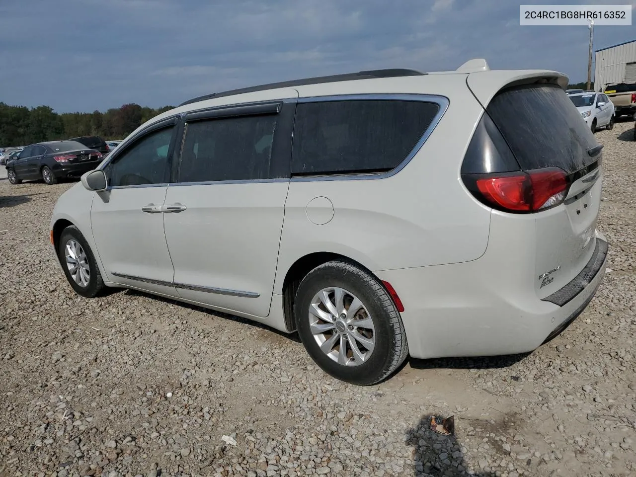 2017 Chrysler Pacifica Touring L VIN: 2C4RC1BG8HR616352 Lot: 77963234