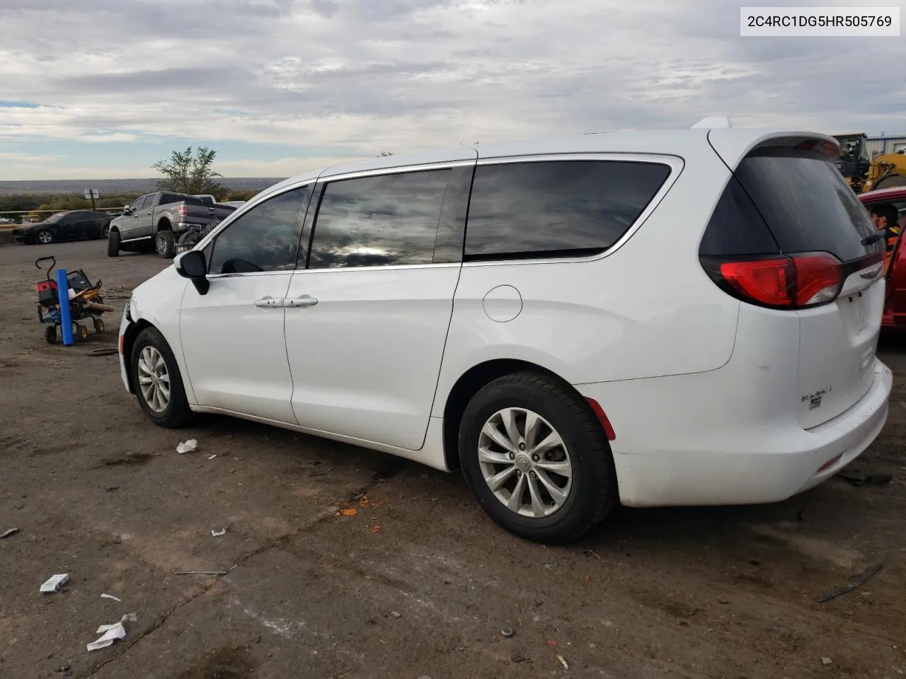 2017 Chrysler Pacifica Touring VIN: 2C4RC1DG5HR505769 Lot: 78052494